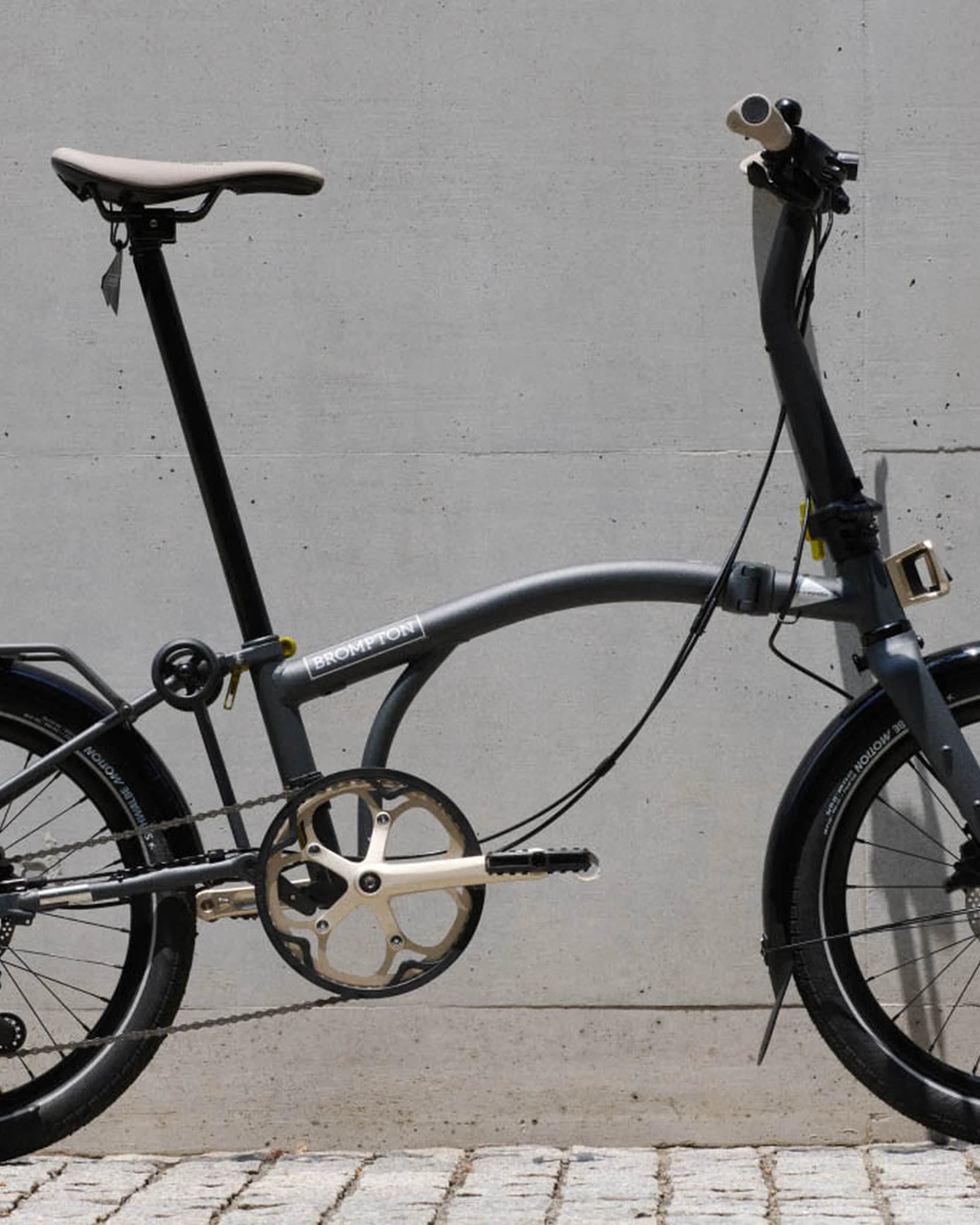 Brompton × and wander G Line 8-speed, studio profile