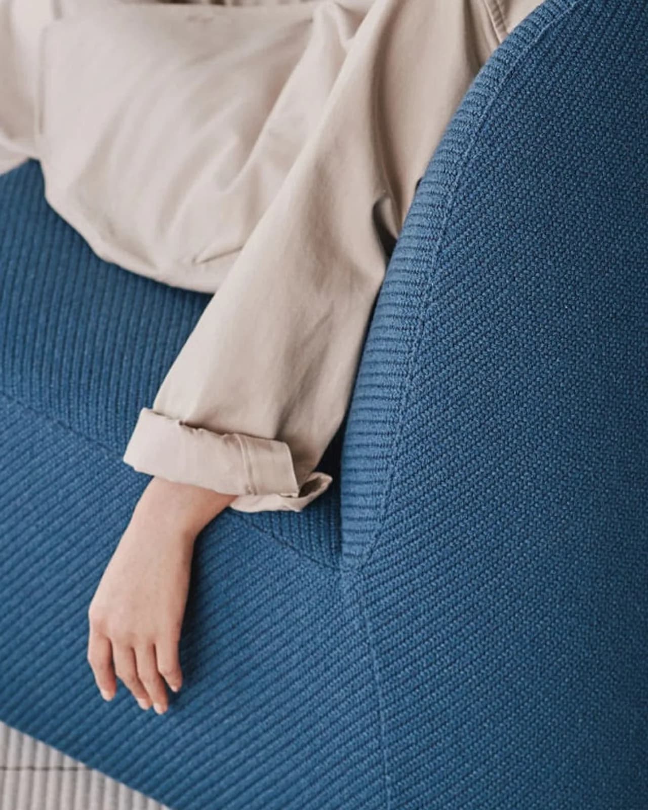 Karimoku New Standard × ASICS Polar Lounge Chair, ASICS Edition